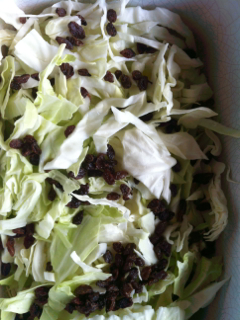 cabbage and sultanas in slow cooker